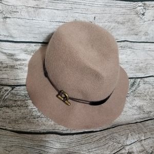 Raffaello Bettini  Hat 100% Wool  Italy has a small red spot